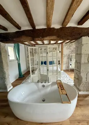 Salle de bains dans l'établissement La Maison du Port Sauvage - Au bord de la Loire