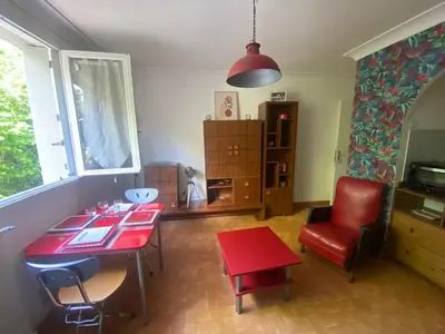 Coin salon dans l'établissement Joli F2