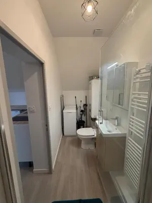 Salle de bains dans l'établissement Petit studio tout confort - proche Angers