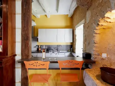 Cuisine ou kitchenette dans l'établissement Gîte de charme avec jardin privatif en Touraine - FR-1-381-642