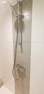 Salle de bains dans l'établissement Le belvédère - Vieux Tours - Wifi - Smart TV