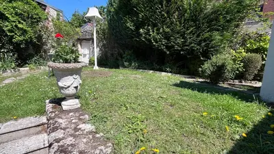 Jardin de l'établissement Le Jardin Secret Classé 3 étoiles - 6 pers - Salle de cinéma - Proche de la gare de Blois à 2h de Paris