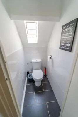 Salle de bains dans l'établissement Grande Villa face à la Loire SPA 20 pers