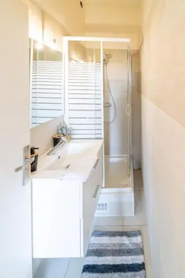 Salle de bains dans l'établissement Grande Villa face à la Loire SPA 20 pers
