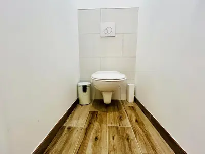 Salle de bains dans l'établissement Appartement spacieux & familial, climatisation, hypercentre de Tours, le Belvédère