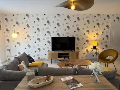 Télévision ou salle de divertissement dans l'établissement Les Rives Cosson, Cheverny-Chambord-Zoo de Beauval - WIFI - 3 chambres, 4 lits, 1 sdb