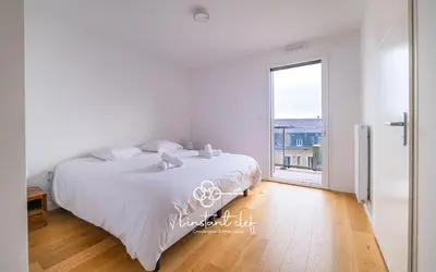 Un ou plusieurs lits dans un hébergement de l'établissement Ecrin unique - Appartement Premium - Terrasse, Vue & Garage