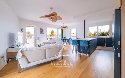 Coin salon dans l'établissement Ecrin unique - Appartement Premium - Terrasse, Vue & Garage