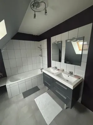 Salle de bains dans l'établissement Maison Le Mans , circuit 24h