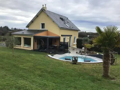 Piscine de l'établissement Le Ponceau - 3 chambres ou située à proximité