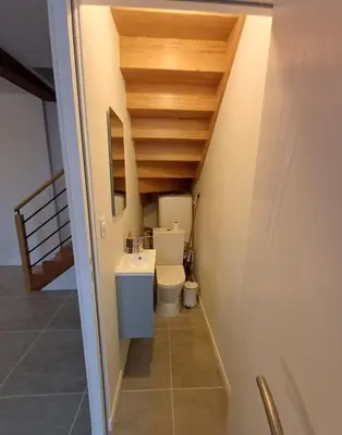 Salle de bains dans l'établissement Gîte MA POULE de 1 à 5 personnes avec piscine
