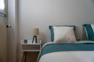 Un ou plusieurs lits dans un hébergement de l'établissement La Bretonnerie Private parking, 2 bedrooms, 4 people