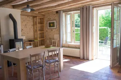 Coin salon dans l'établissement L'Abeille bleue