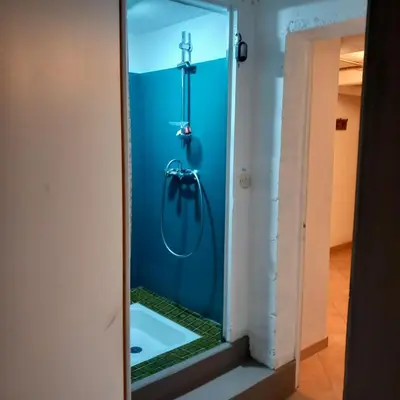 Salle de bains dans l'établissement Vive le vert pomme !