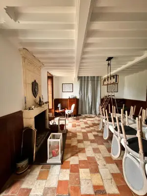 Télévision ou salle de divertissement dans l'établissement Château des Usages