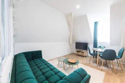 Coin salon dans l'établissement Le Clos Hérault Châtellerault Centre-Gare