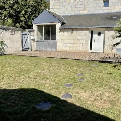 Charmante Maisonnette en Tuffeau à Deux Pas de la Loire