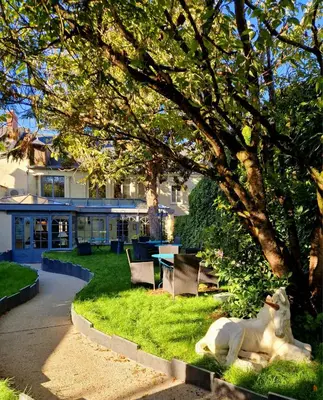 Jardin de l'établissement L'Hostellerie de La Licorne