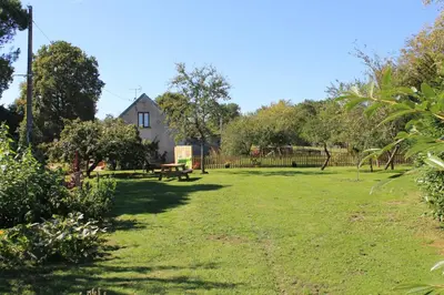 Jardin de l'établissement Gîte 5 personnes au calme avec jardin, piscine, proche d'Amboise