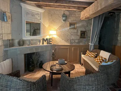 Coin salon dans l'établissement Fontevraud le logis
