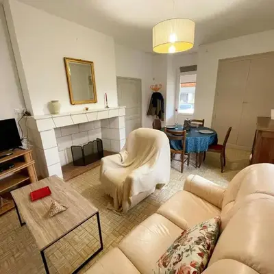Gîte 4 pers. à Razines avec Parking et Wifi - FR-1-381-647