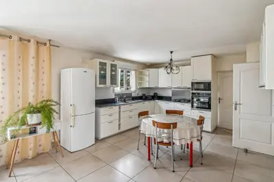 Cuisine ou kitchenette dans l'établissement Parenthèse verte aux portes de Tours
