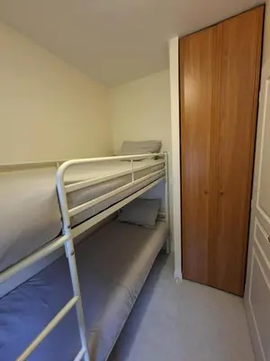 Un ou plusieurs lits dans un hébergement de l'établissement Fully equipped Poussin 12 cottage