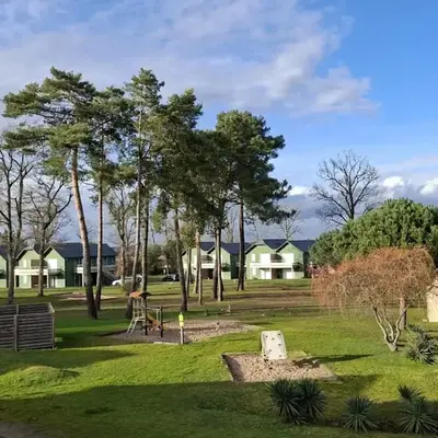 Fully equipped Poussin 12 cottage