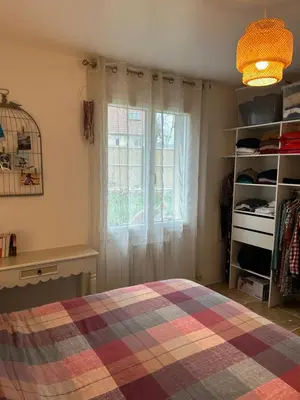 Un ou plusieurs lits dans un hébergement de l'établissement Chambre à louer 24h Le Mans
