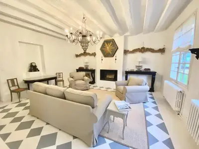 Coin salon dans l'établissement Luxury home on Loire Château Grounds