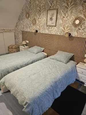 Un ou plusieurs lits dans un hébergement de l'établissement Logement proche Circuit 24h du Mans