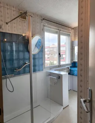 Cuisine ou kitchenette dans l'établissement Maison Atypique 5 chambres