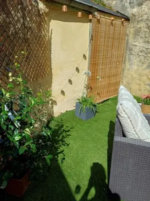 Jardin de l'établissement Maison conviviale terrasse & parking - 24H du Mans