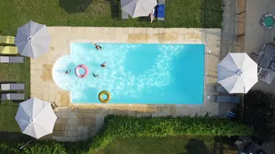 Piscine de l'établissement L'Alouette ou située à proximité