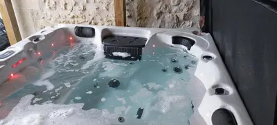 Plan de l'établissement Love et Sens - Love room avec jacuzzi