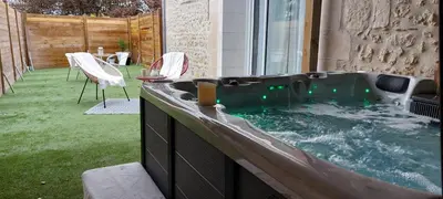 Plan de l'établissement Love et Sens - Love room avec jacuzzi