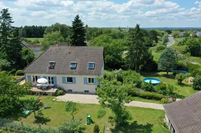 Piscine de l'établissement Chez Lucie en Touraine ou située à proximité