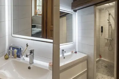 Salle de bains dans l'établissement Les Aulnaies - B&B