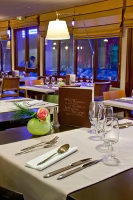 Restaurant ou autre lieu de restauration dans l'établissement Kyriad Tours Sud - Chambray Lès Tours