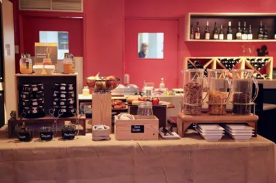 Nourriture dans l'hôtel ou à proximité