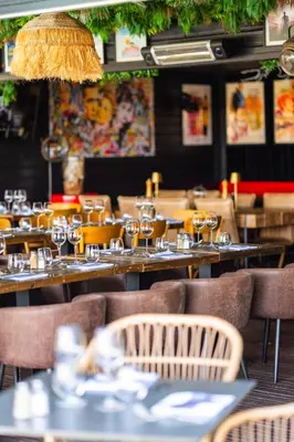 Restaurant ou autre lieu de restauration dans l'établissement Les Terrasses de Saumur - Hôtel & Appartements - Restaurant & Spa (Logis)