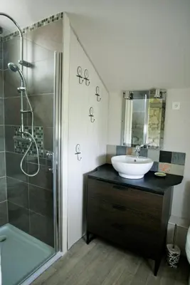 Salle de bains dans l'établissement Gite La Bergerie