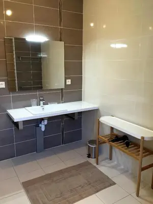 Salle de bains dans l'établissement Gîte de Roches Toucan