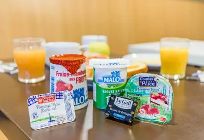 Nourriture dans l'hôtel ou à proximité