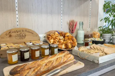 Nourriture dans l'hôtel ou à proximité