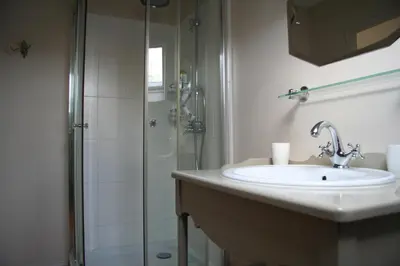 Salle de bains dans l'établissement Chambres d'hôtes Le Clos d'Hauteville