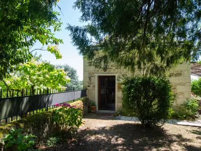 Jardin de l'établissement Holiday Home Le Pigeonnier by Interhome
