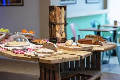 Nourriture dans l'hôtel ou à proximité