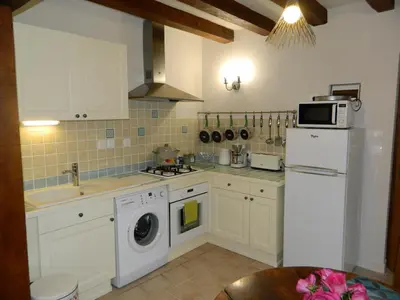 Cuisine ou kitchenette dans l'établissement Gite de Cray