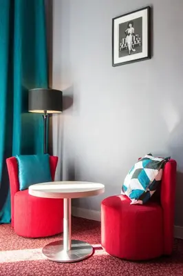 Coin salon dans l'établissement Hotel Mirabeau